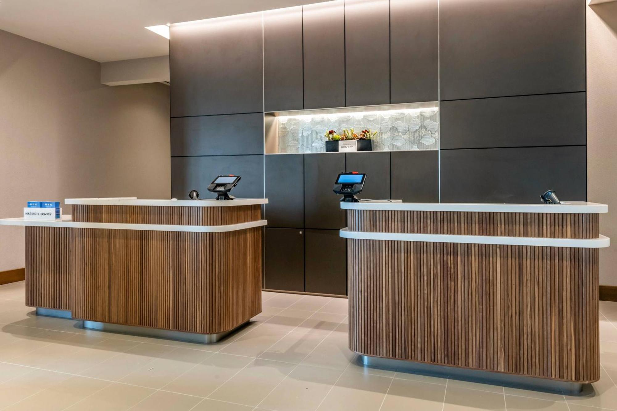 Courtyard By Marriott Fort Lauderdale Downtown Esterno foto